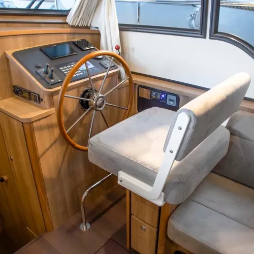 Linssen 30.0 Sport Luxury Sedan