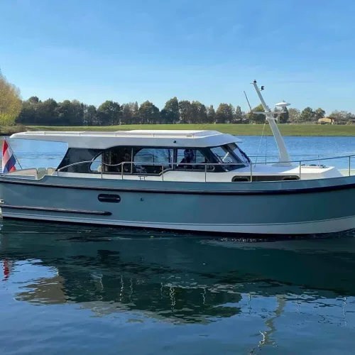 Linssen 35.0 Sport Luxury Sedan